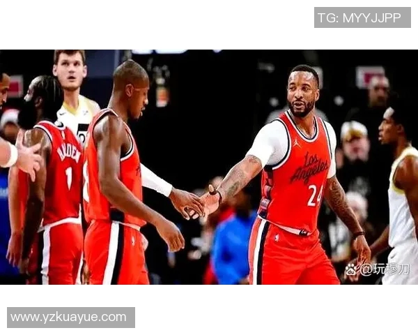 马刺队大胜爵士队,全队发挥出色 马刺队大胜爵士队,全队发挥出色