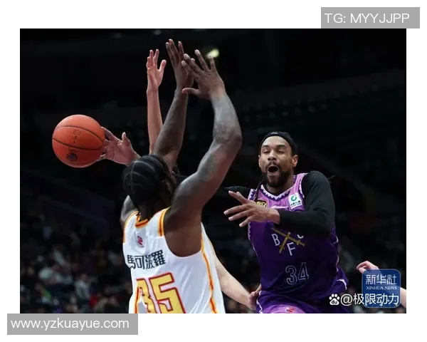 CBA北京与深圳激烈对抗回顾赛场冲突精彩瞬间分析